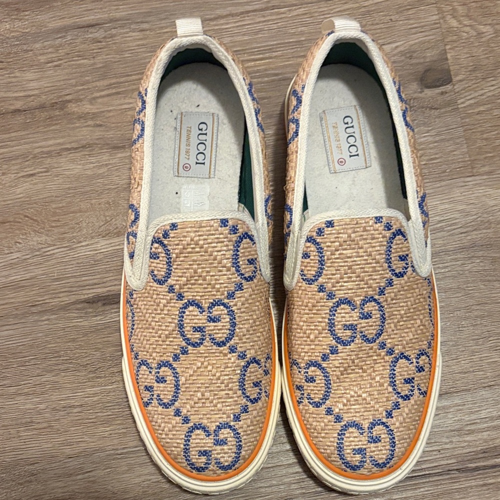 Gucci Tan and Blue Patterned Slip-Ons